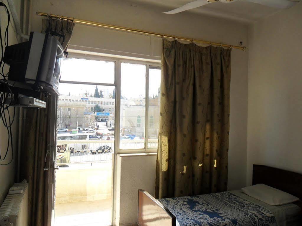 Sun Rise Hotel & Hostel & Tours Amman Bagian luar foto