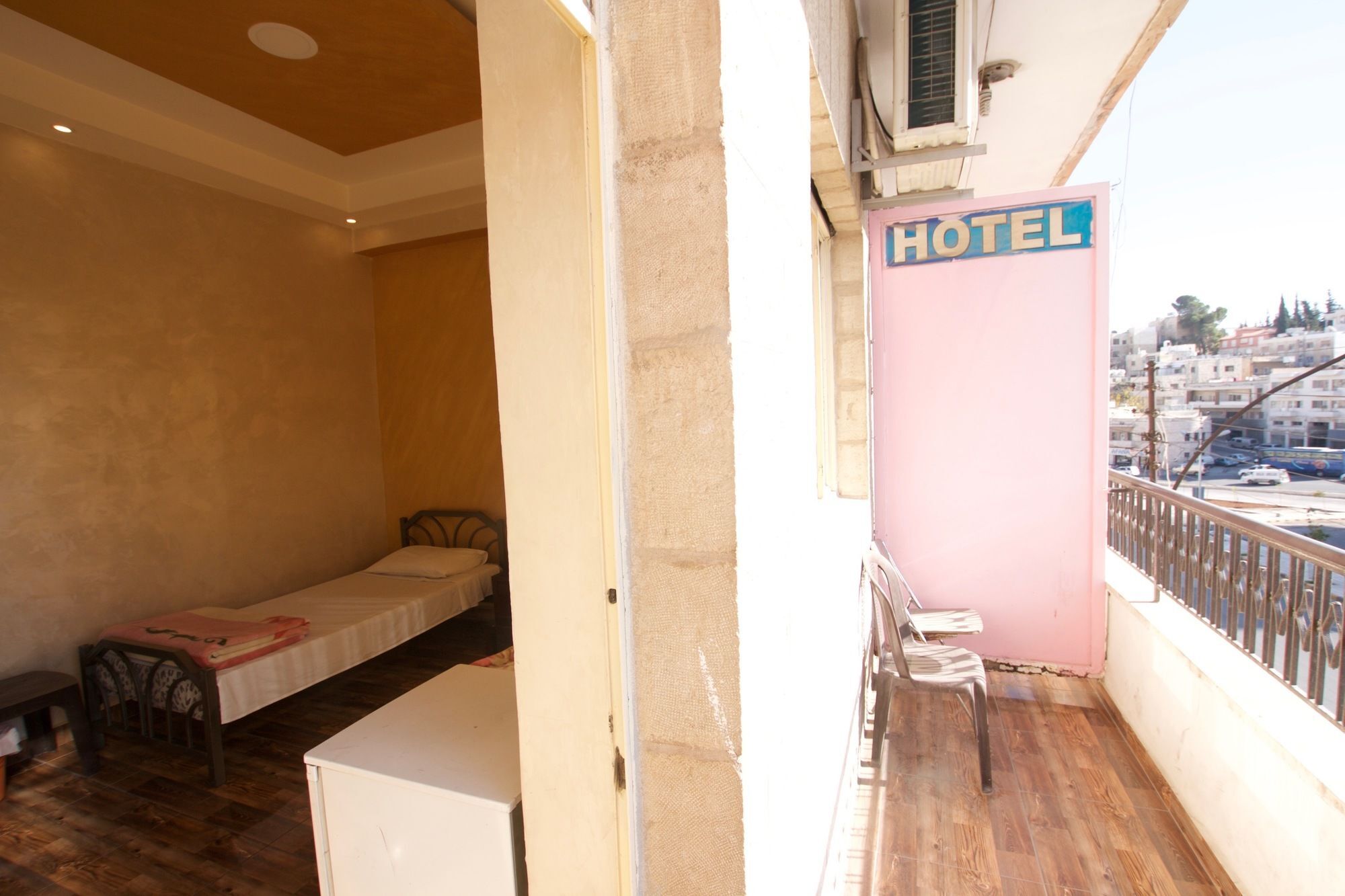 Sun Rise Hotel & Hostel & Tours Amman Bagian luar foto